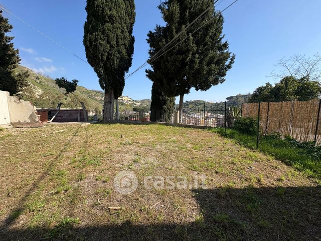 Terreno agricolo in commerciale in 