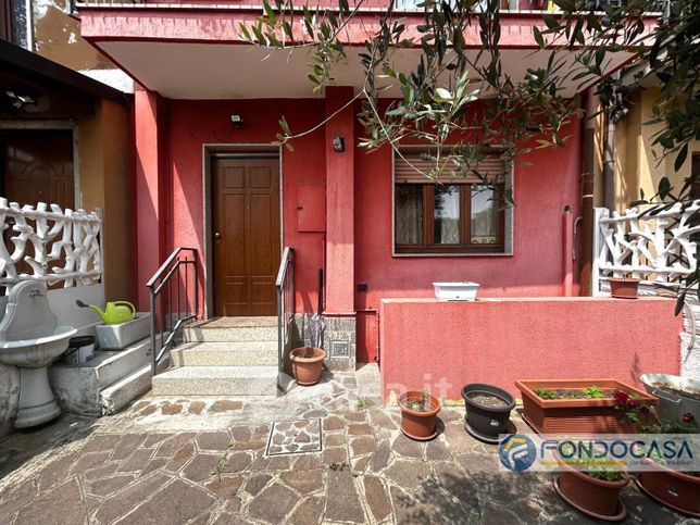 Casa indipendente in residenziale in Via Filippo Turati