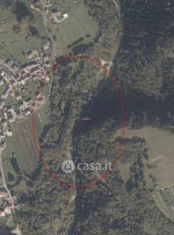 Terreno agricolo in commerciale in Via Gioz