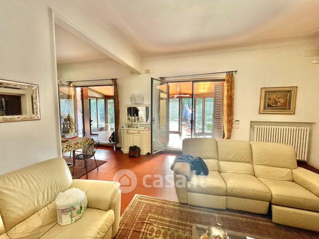 Villetta a schiera in residenziale in Via della Villa Cedri 6