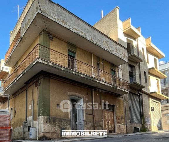 Casa indipendente in residenziale in Via Selva 46