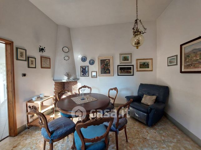 Casa indipendente in residenziale in Via Fratelli Rosselli 44