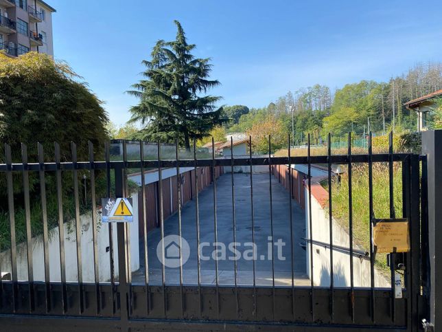 Box/posto auto in residenziale in Via Roma 71