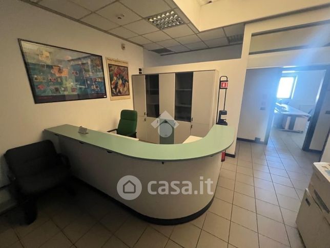 Ufficio in commerciale in Via Silvio Pellico 14