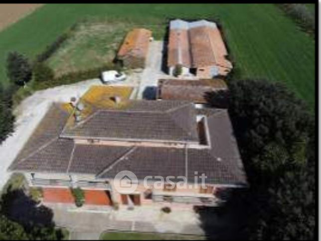 Casa indipendente in residenziale in Viale del Popolo