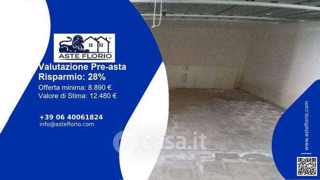 Box/posto auto in residenziale in Via Umberto I