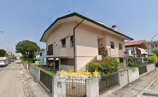 Appartamento in residenziale in Via Monte Grappa