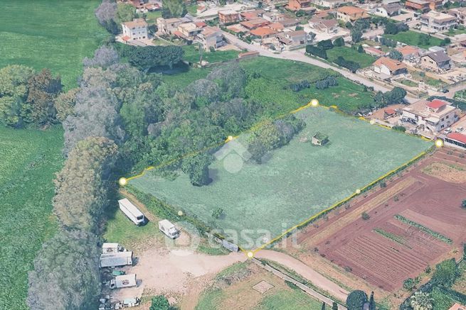 Terreno edificabile in residenziale in Via Acqua Felice
