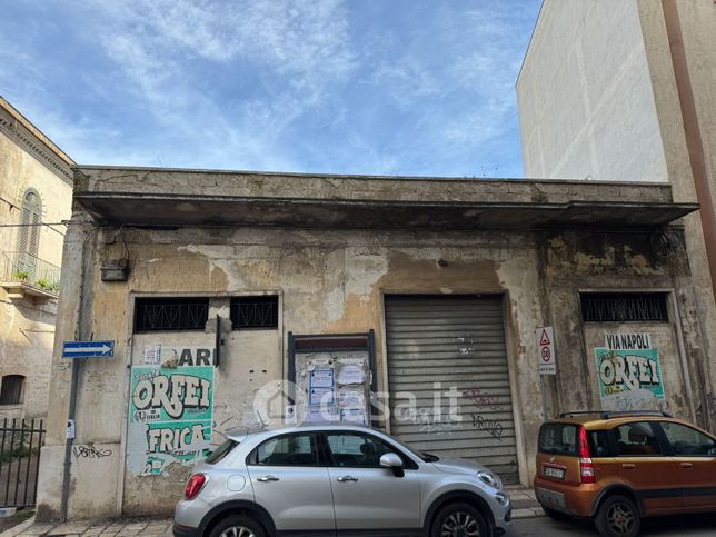 Capannone in commerciale in Via Giovanni Casalino