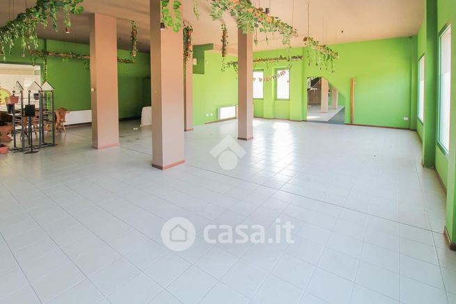 Ufficio in commerciale in Via Guglielmo Marconi 1 a