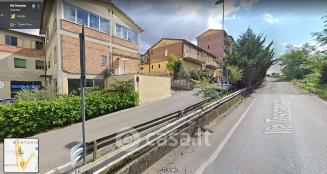 Negozio/locale commerciale in commerciale in Via Toscana 8