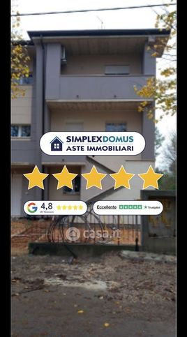 Appartamento in residenziale in Via Albano Modena