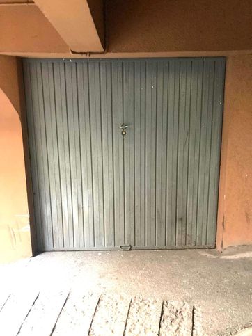 Garage/posto auto in residenziale in Via di Mezzo