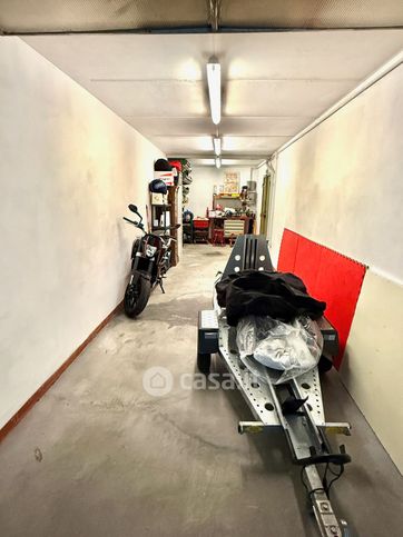 Box/posto auto in residenziale in Via Dottrina Cristiana