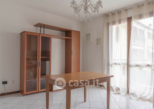Appartamento in residenziale in Via Vincenzo Bellini