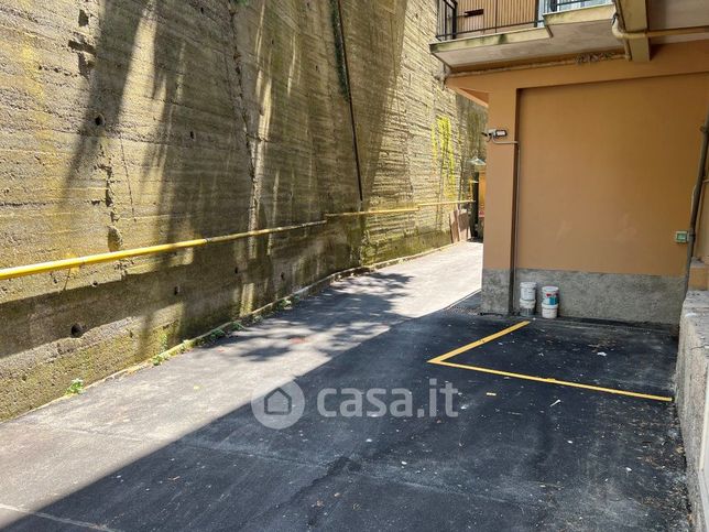 Box/posto auto in residenziale in Via Francesco Pastonchi 97