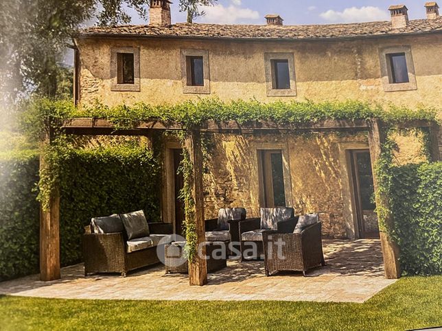 Rustico/casale in residenziale in Via delle Terre Bianche