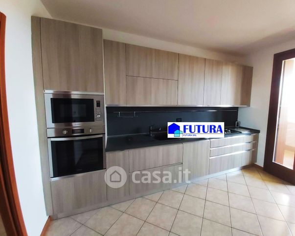 Appartamento in residenziale in Via dei Navigatori 8