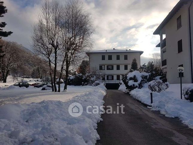 Appartamento in residenziale in Via Cinturino