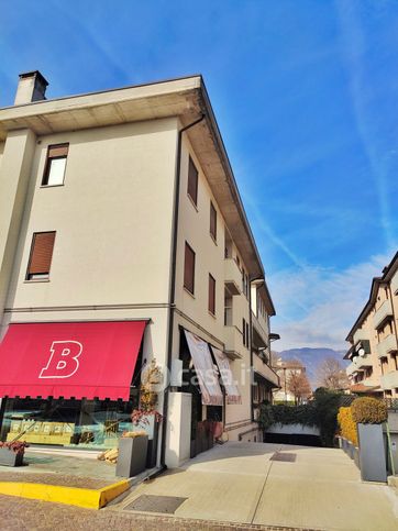 Box/posto auto in residenziale in Via Astico 10