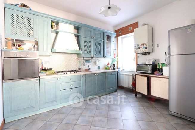 Appartamento in residenziale in Via Ancona 4