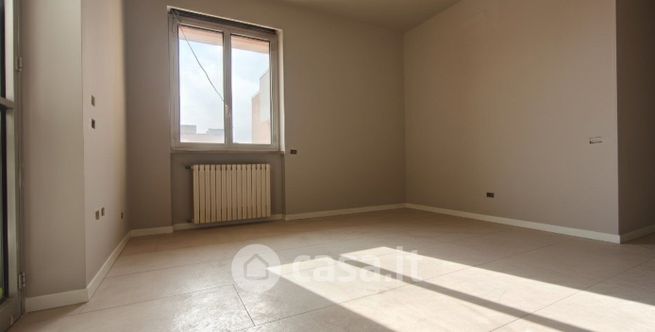Appartamento in residenziale in Via Sporting Mirasole 9