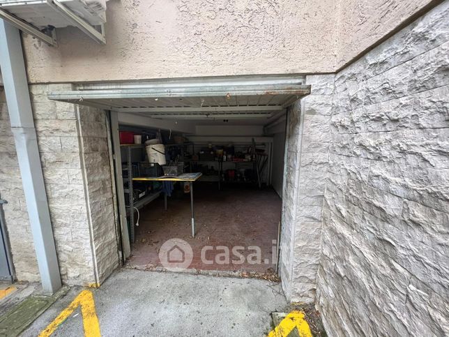 Garage/posto auto in residenziale in Frazione Duino