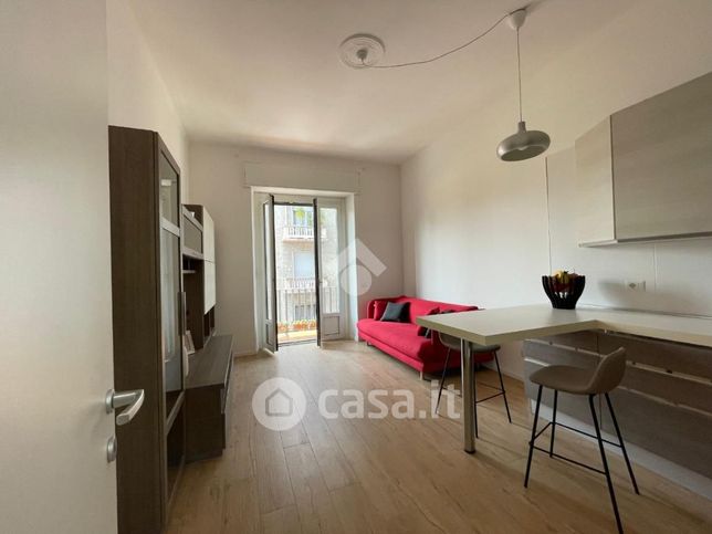 Appartamento in residenziale in Via Monte San Genesio 11