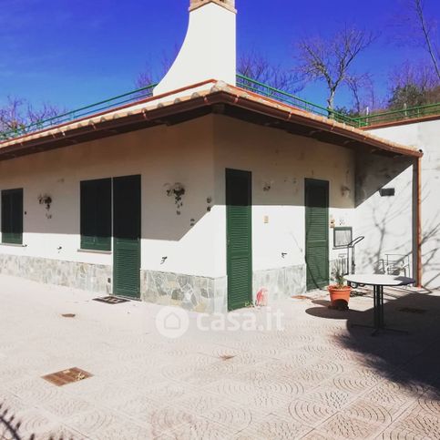 Appartamento in residenziale in Via Petrellosa
