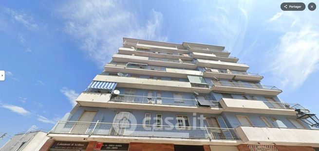 Appartamento in residenziale in Viale IV Novembre 36
