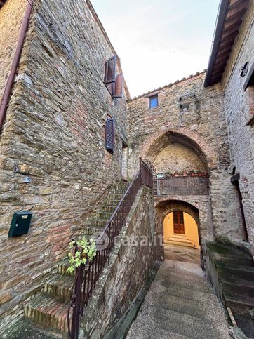 Casa bi/trifamiliare in residenziale in Località Santa Apollinare 3