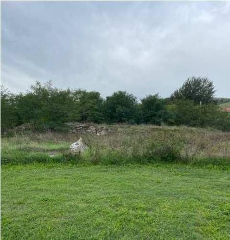 Terreno agricolo in commerciale in Via Nazionale