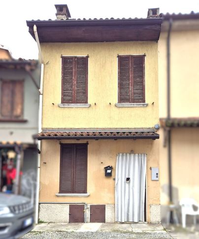 Casa indipendente in residenziale in Via Dosso 29