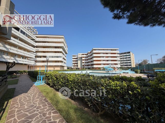 Appartamento in residenziale in Via delle Nazioni Unite 61