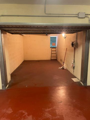 Box/posto auto in residenziale in Via Pisa 41 R