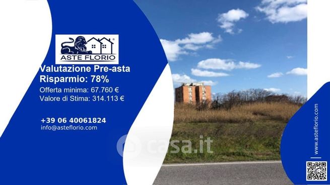 Terreno agricolo in commerciale in Strada Statale 16 Adriatica