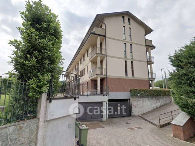 Appartamento in residenziale in Via Ippolito Pindemonte 5