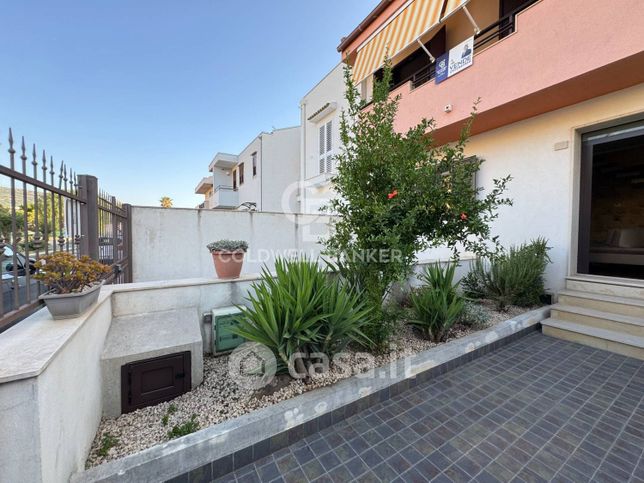 Casa indipendente in residenziale in