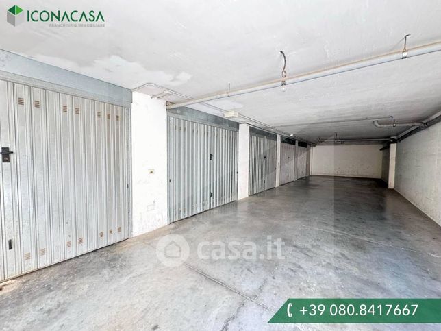 Garage/posto auto in residenziale in Via Tommaso Fiore