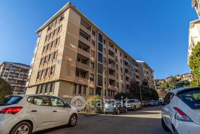 Ufficio in commerciale in Via Piero Gobetti 1
