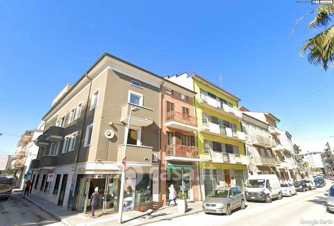 Attività/licenza (con o senza mura) in commerciale in Corso Vittorio Emanuele 101