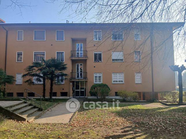 Appartamento in residenziale in Via Fratelli de Grandi