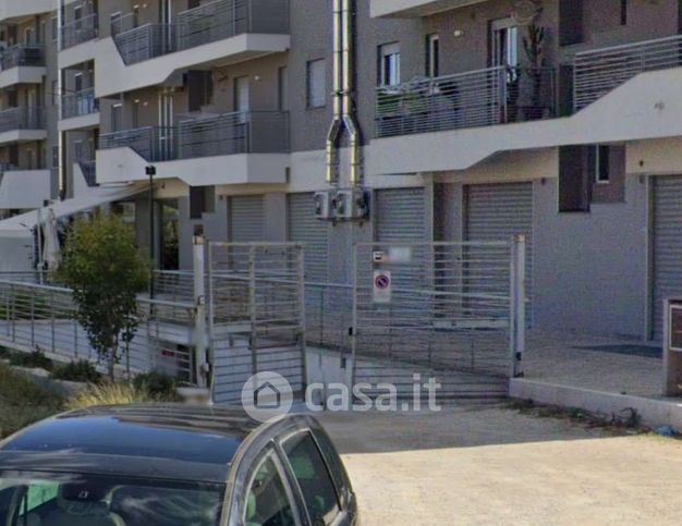 Garage/posto auto in residenziale in Via delle Tufare 53