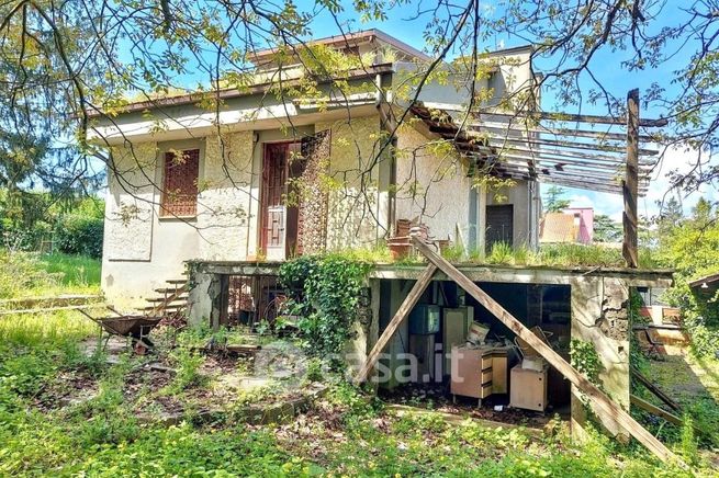 Casa indipendente in residenziale in Viale Guglielmo Marconi