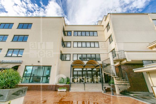 Ufficio in commerciale in Via Tiburtina 1104