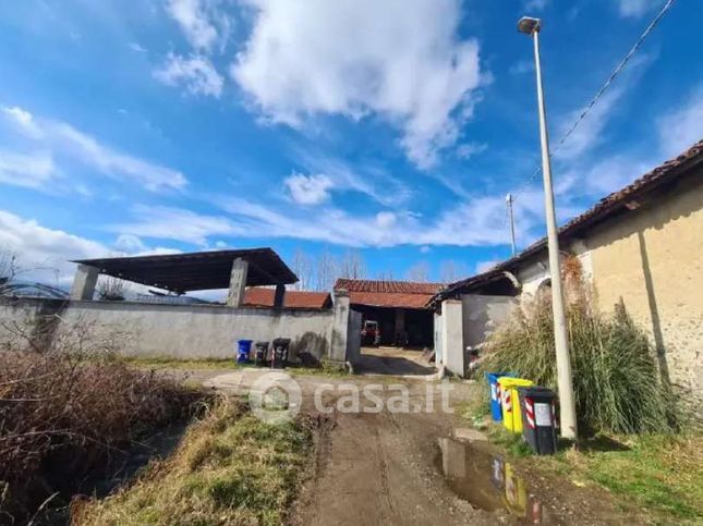 Appartamento in residenziale in Strada Coasso 36