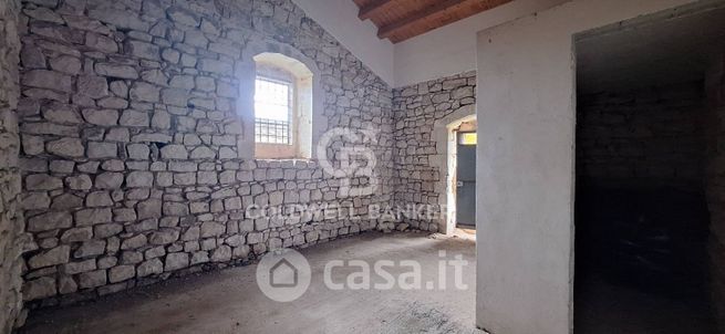 Casa indipendente in residenziale in Vanella 72