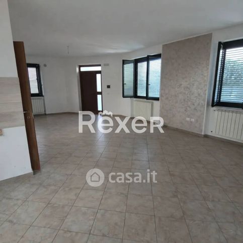 Appartamento in residenziale in Via Giuliano Vincenzo