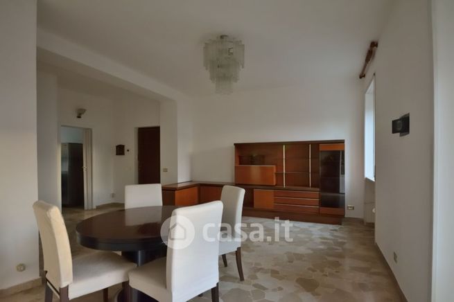 Appartamento in residenziale in Via Cardinale Mezzofanti 14