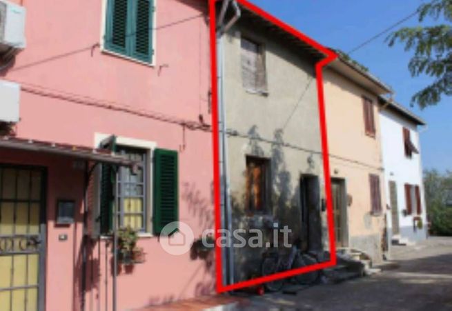 Appartamento in residenziale in Via Cavasonno 26